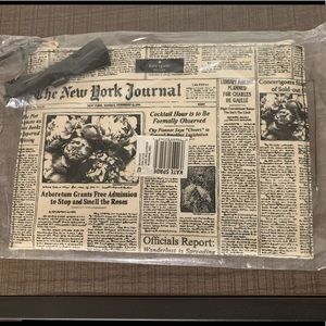 Kate Spade Newspaper Zippered Poutch